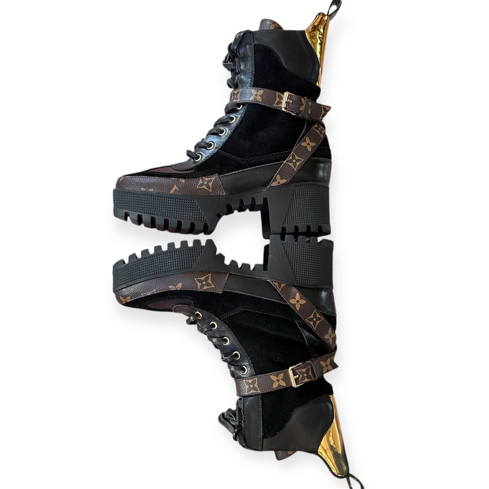 LV Laureate Platform Desert Boots